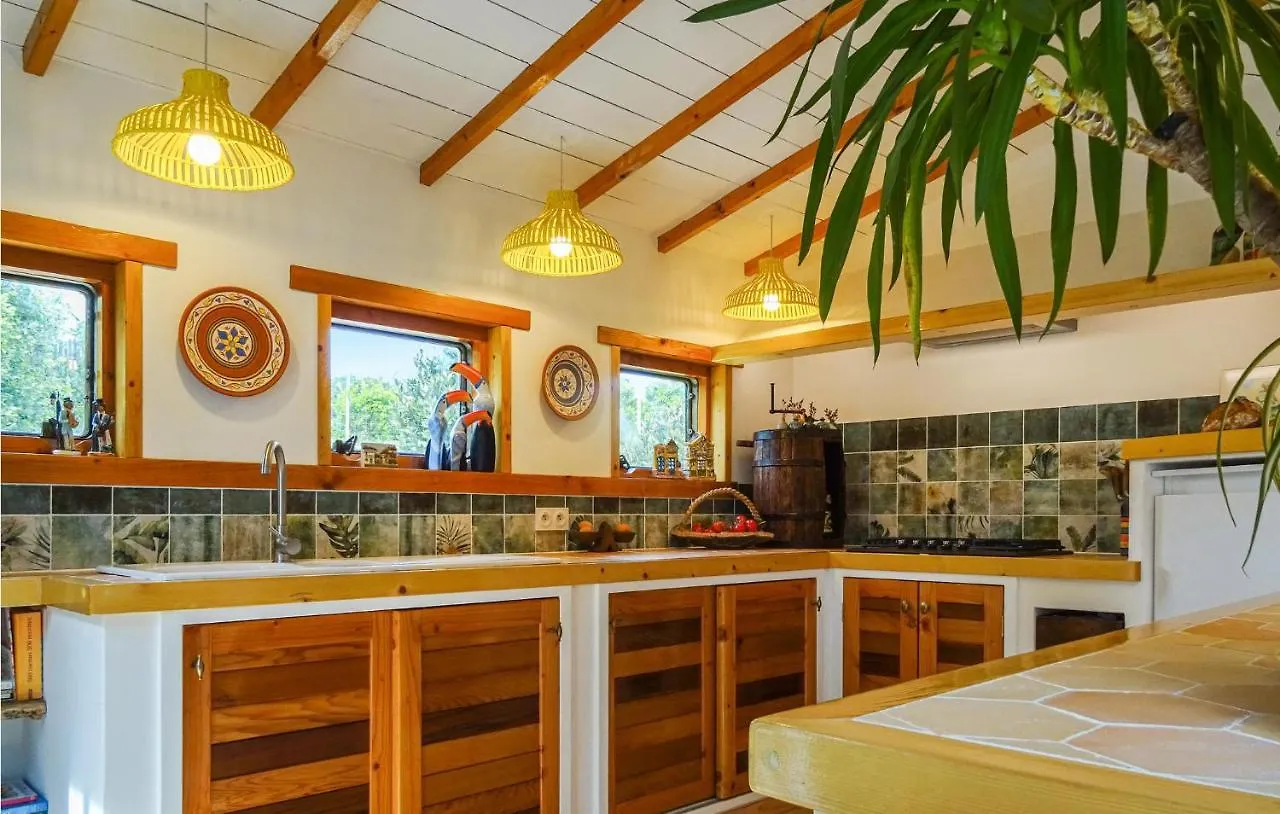 Cozy Home In Plouguerneau With Wifi