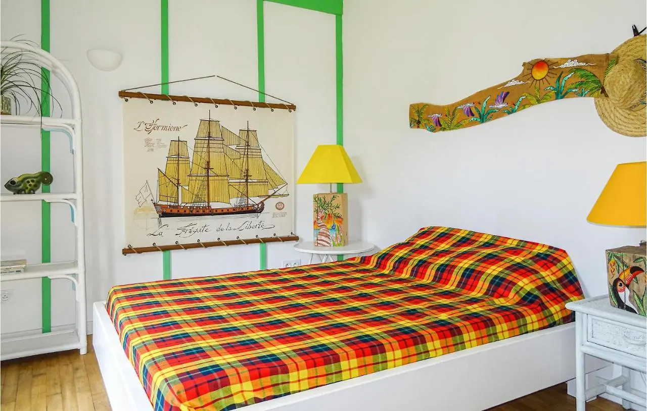 Holiday home Cozy Home In Plouguerneau With Wifi