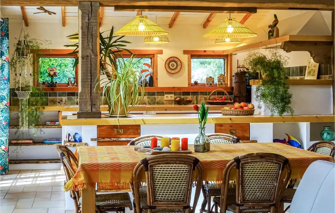 Cozy Home In Plouguerneau With Wifi Γαλλία